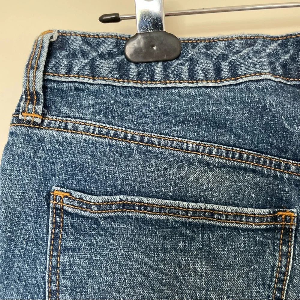 Universal Thread vintage midi cut off shorts size 10
